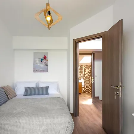 Vila Diagoras & Attalos *