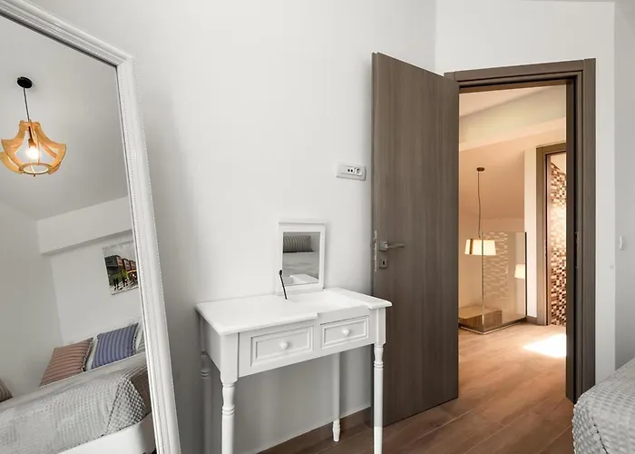 Diagoras & Attalos Villa *